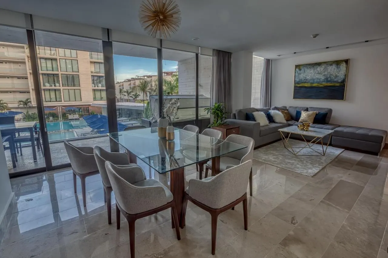 Astonishing Condo With Balcony In A Private Complex With Pool And Gym 신데 델 카르멘 아파트