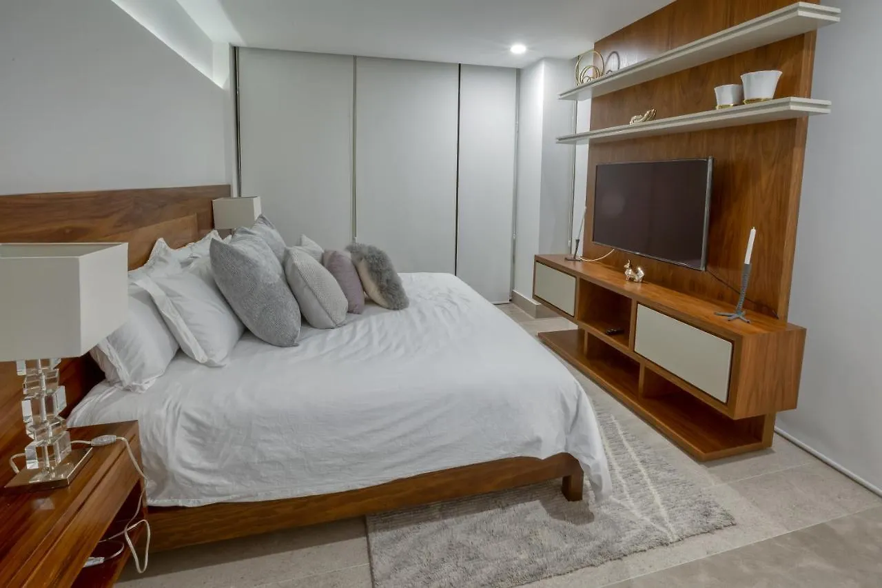 Astonishing Condo With Balcony In A Private Complex With Pool And Gym Playa del Carmen Apartment