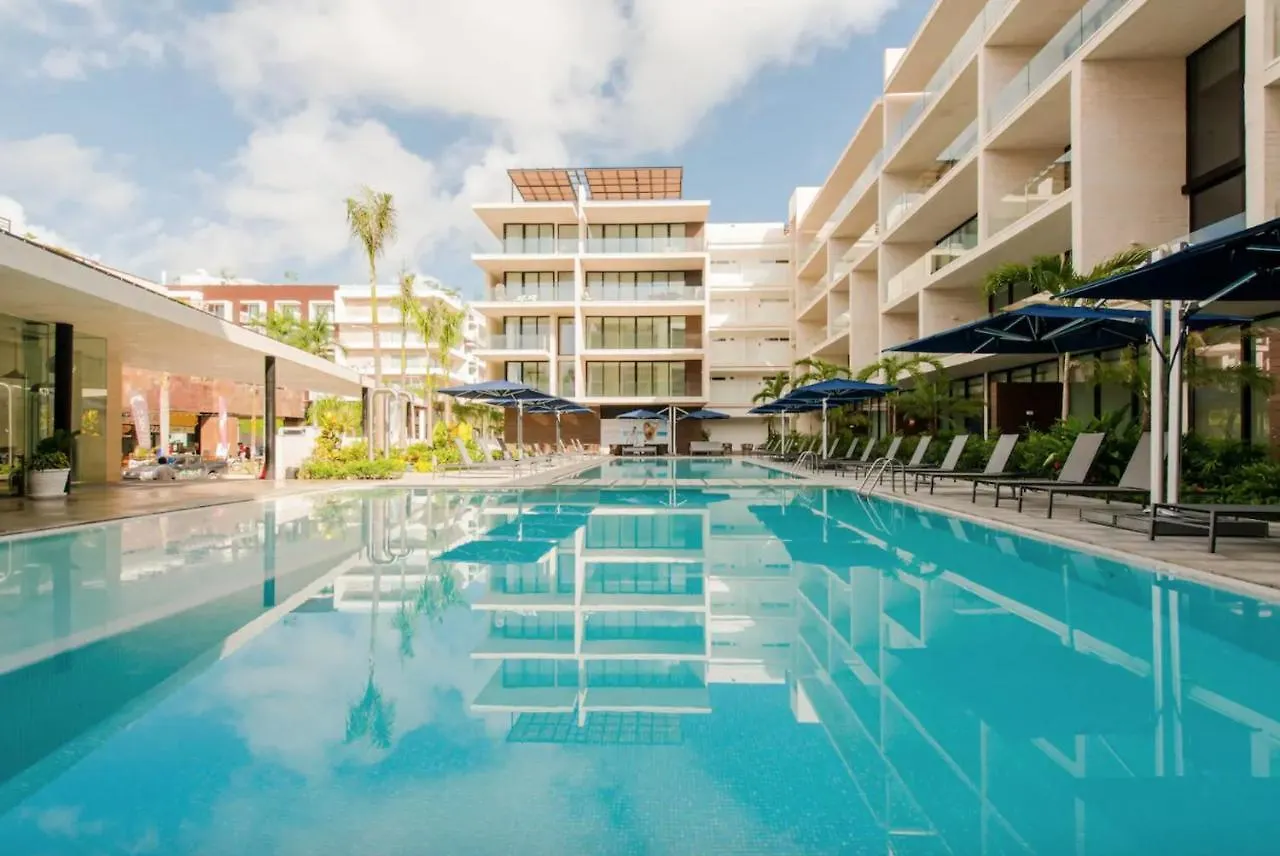 Apartment Astonishing Condo With Balcony In A Private Complex With Pool And Gym Playa del Carmen